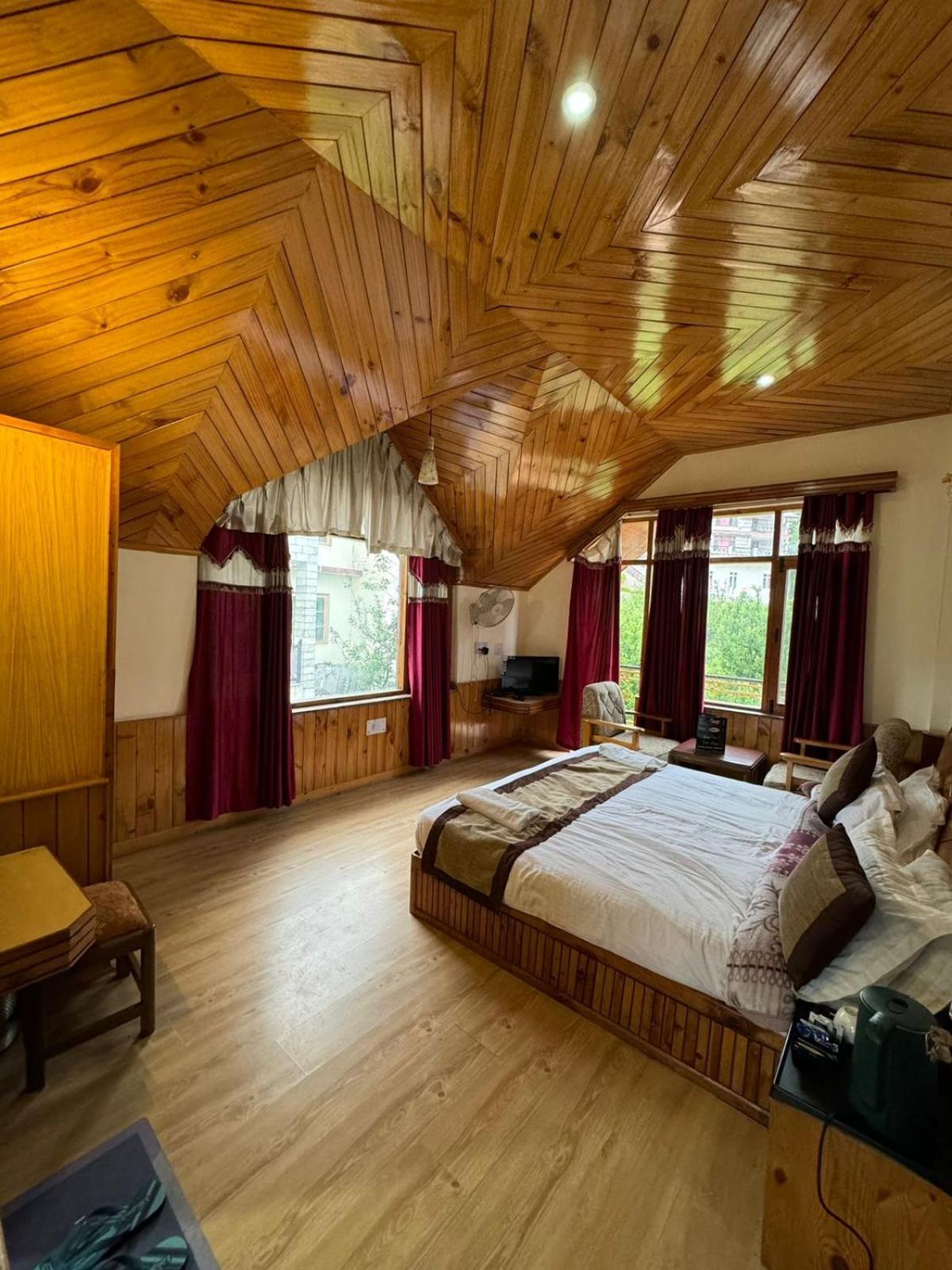 Rvd Hotels And Resorts Manali  Exterior photo