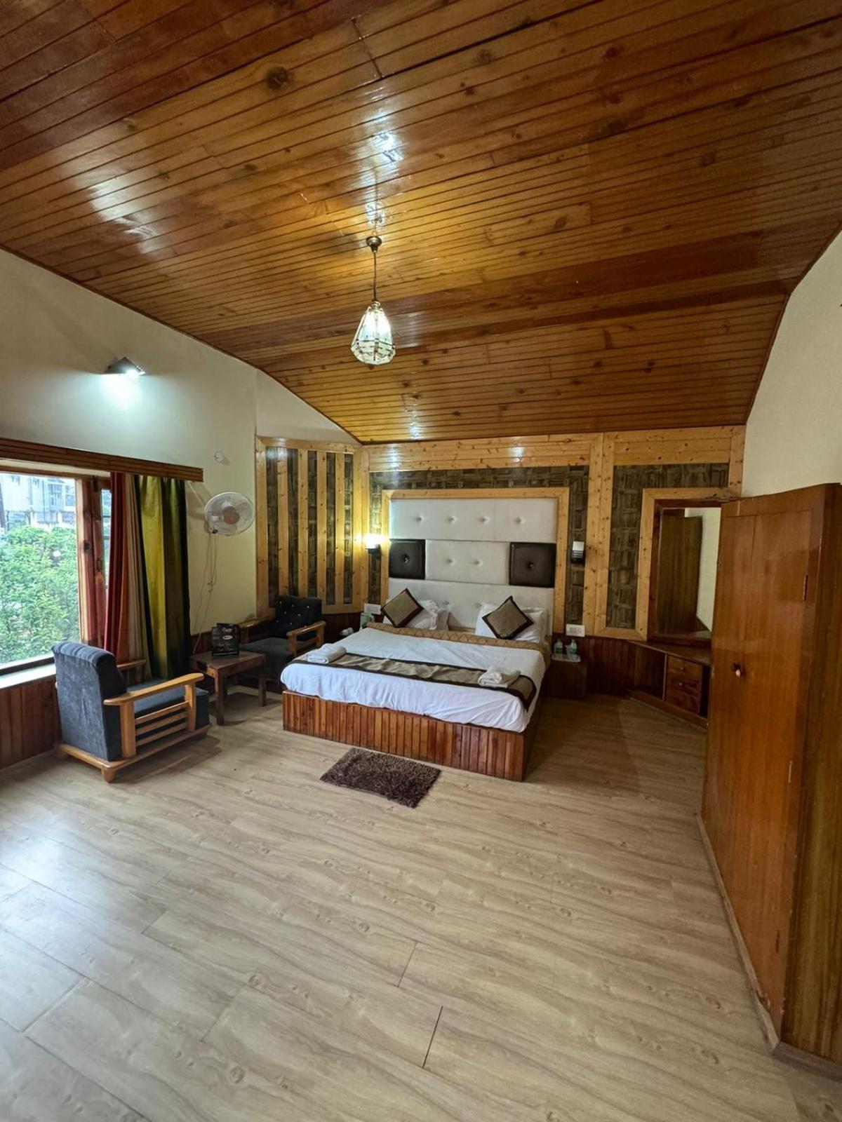 Rvd Hotels And Resorts Manali  Exterior photo