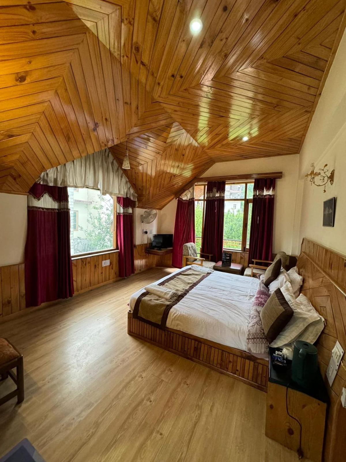 Rvd Hotels And Resorts Manali  Exterior photo